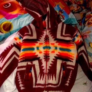 So cute kids sweater zips up